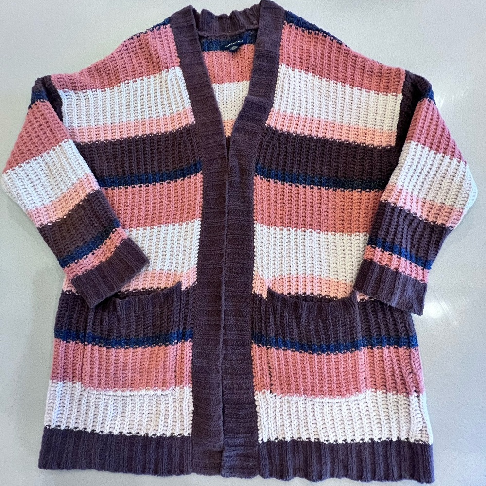 American Eagle Outfitters Oversized Boyfriend Cardigan with Pockets Sz XS/S